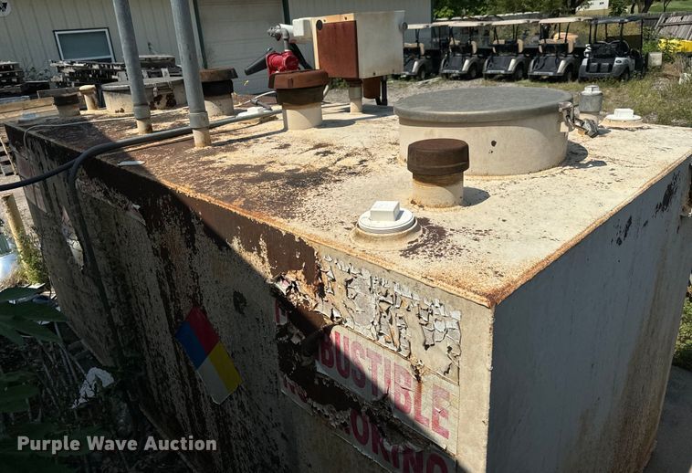 image for item LF9878 Fuel tank