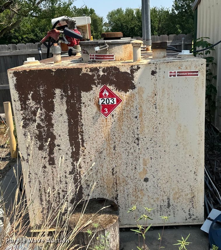 image for item LF9878 Fuel tank