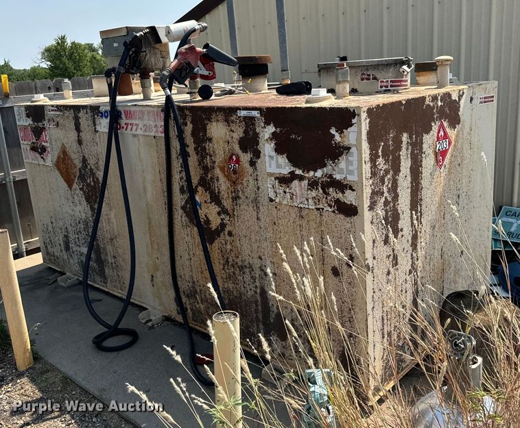 image for item LF9878 Fuel tank