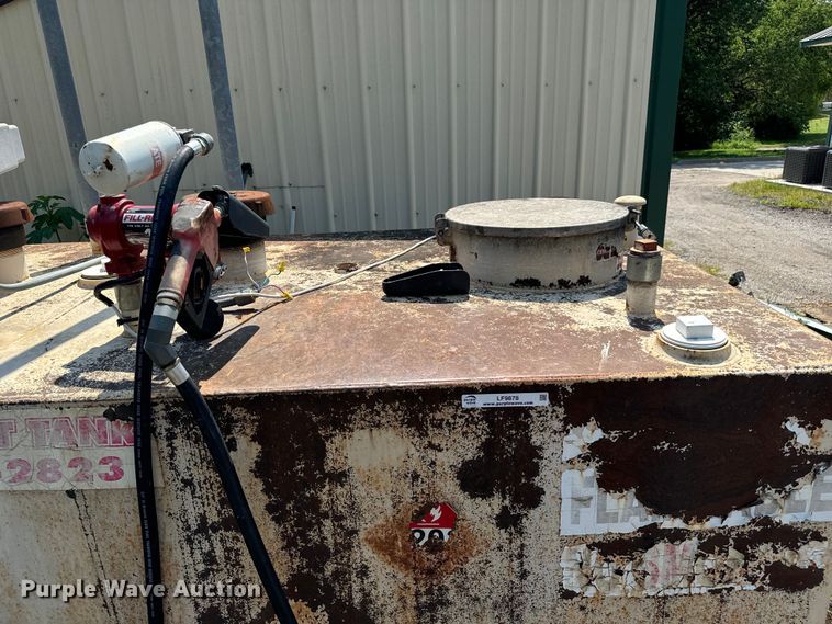 image for item LF9878 Fuel tank