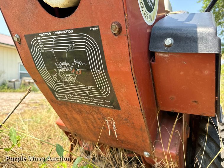 image for item LF9879 Ditch Witch 1020 trencher