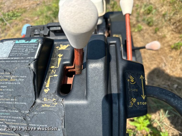 image for item LF9879 Ditch Witch 1020 trencher