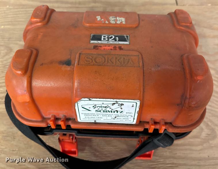 image for item LF9881 Surveying equipment 