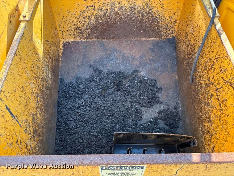 image for item LF9883 1995 Ford F800 pothole patcher truck