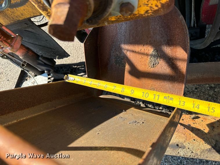 image for item LF9883 1995 Ford F800 pothole patcher truck