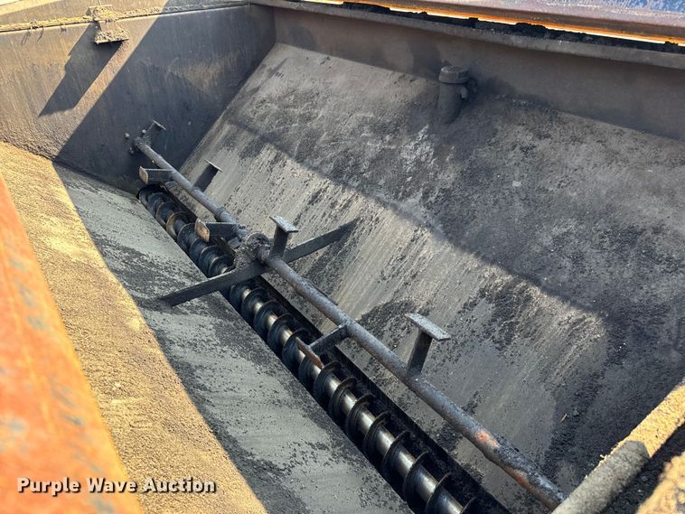 image for item LF9883 1995 Ford F800 pothole patcher truck