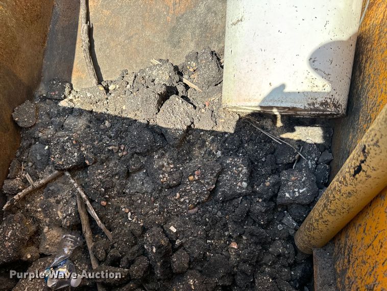 image for item LF9883 1995 Ford F800 pothole patcher truck