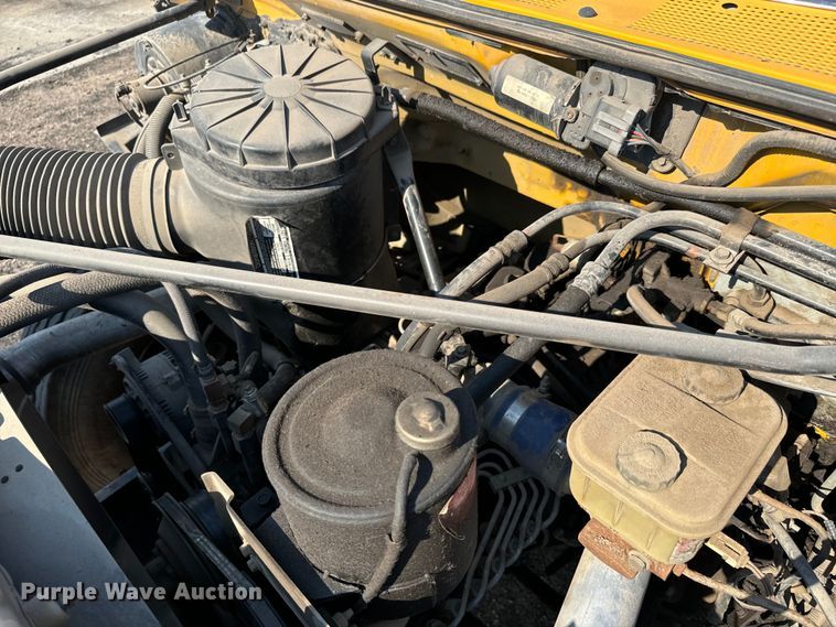 image for item LF9883 1995 Ford F800 pothole patcher truck