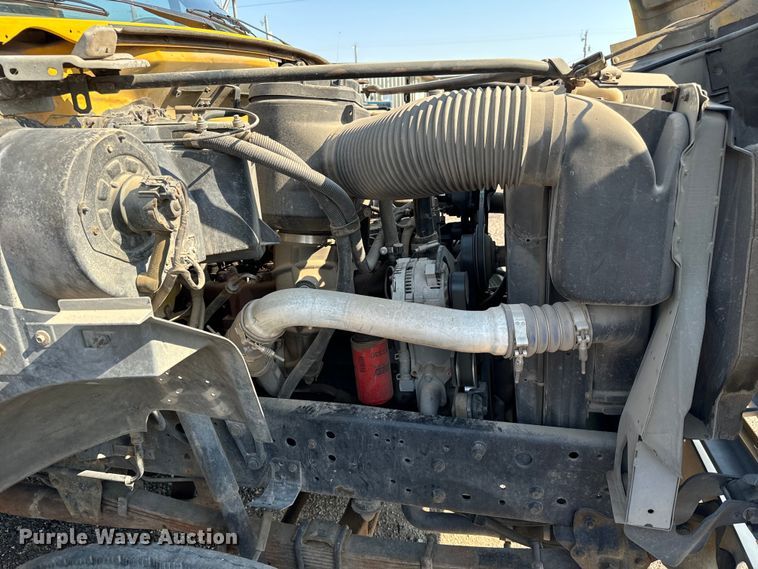 image for item LF9883 1995 Ford F800 pothole patcher truck