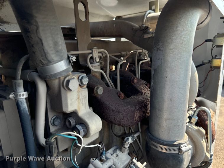 image for item LF9884 2000 Freightliner  FC70 street sweeper truck