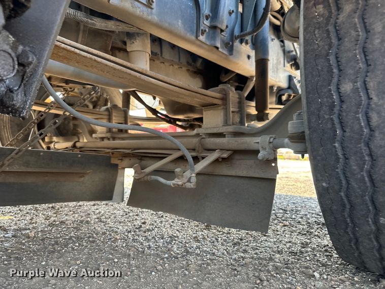 image for item LF9884 2000 Freightliner  FC70 street sweeper truck