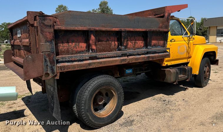 image for item LF9888 1984 Ford F600 dump truck