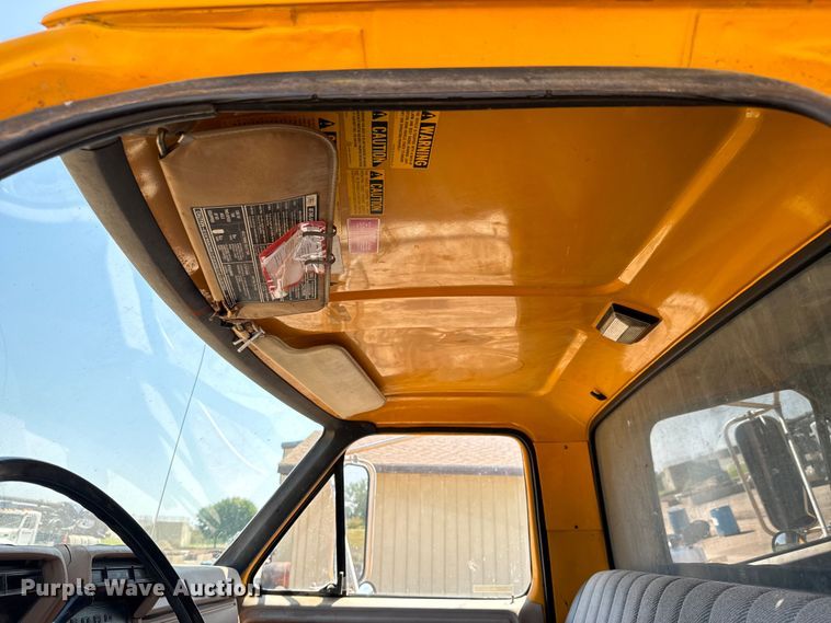 image for item LF9888 1984 Ford F600 dump truck