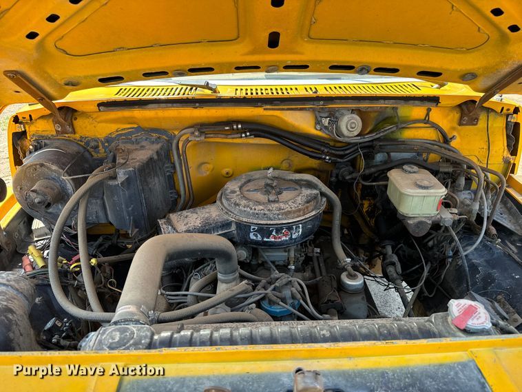 image for item LF9888 1984 Ford F600 dump truck