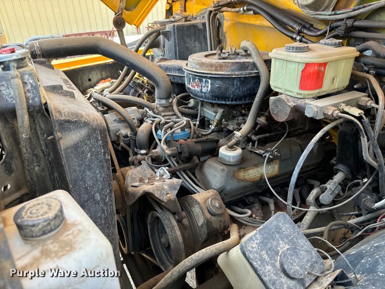 image for item LF9888 1984 Ford F600 dump truck