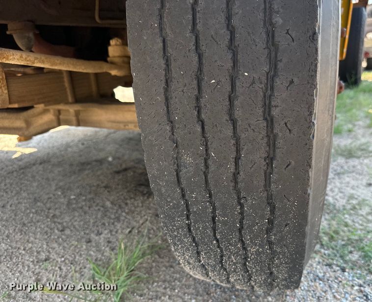 image for item LF9888 1984 Ford F600 dump truck