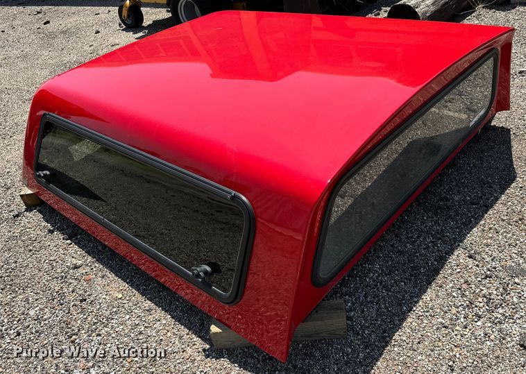 image for item LF9890 ARE pickup truck topper