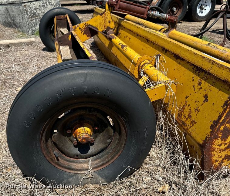 image for item LF9895 10' W box blade