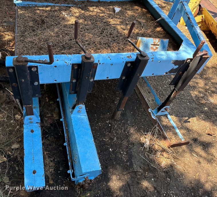 image for item LF9896 (4) three point attachments 