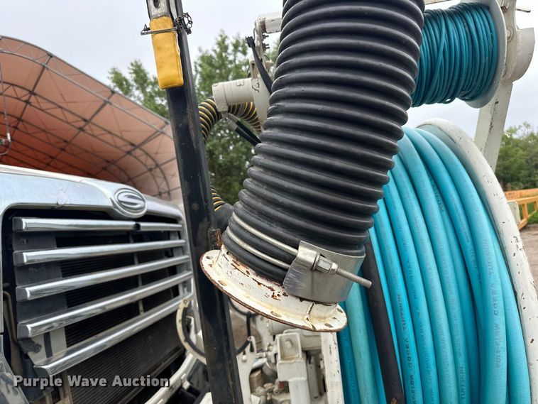 image for item LR9408 2008 Sterling  LT8500 sewer jetter truck