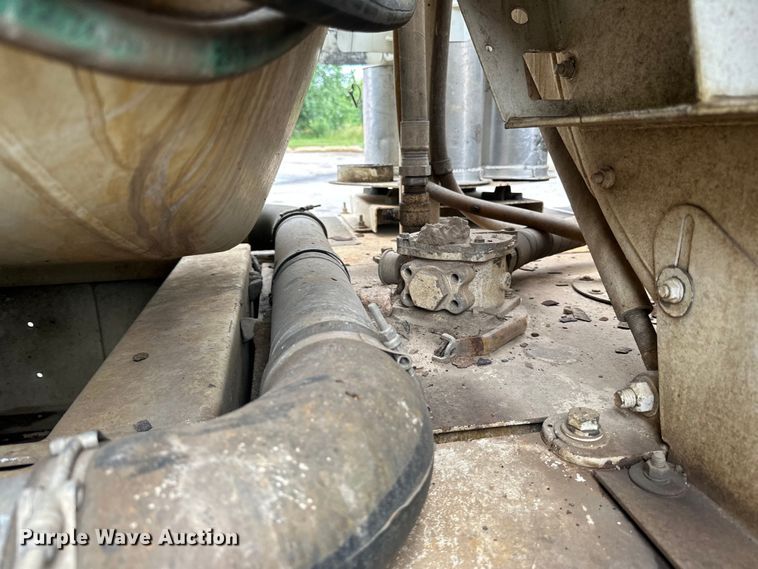 image for item LR9408 2008 Sterling  LT8500 sewer jetter truck