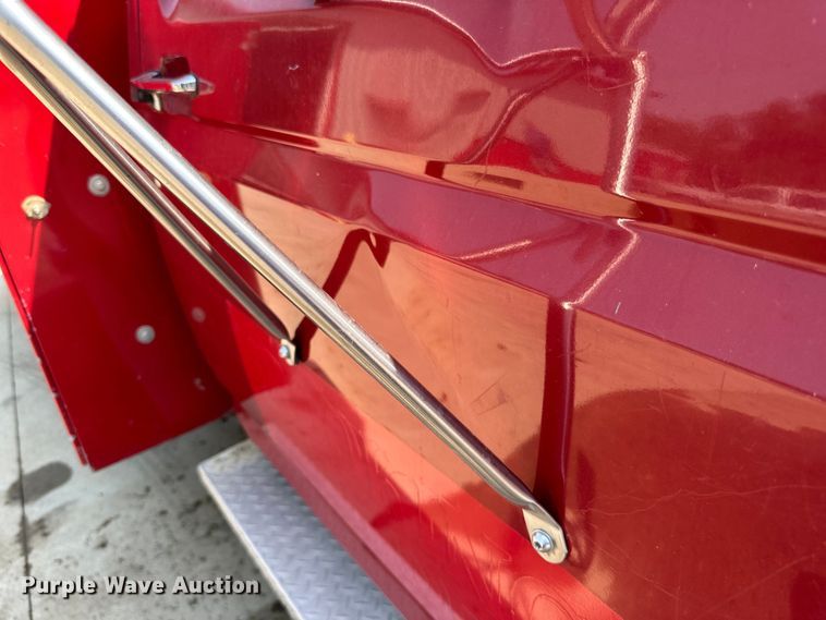 image for item LR9412 1988 Ford  F350 utility bed pickup truck
