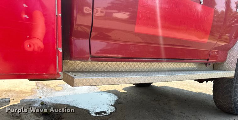 image for item LR9412 1988 Ford  F350 utility bed pickup truck