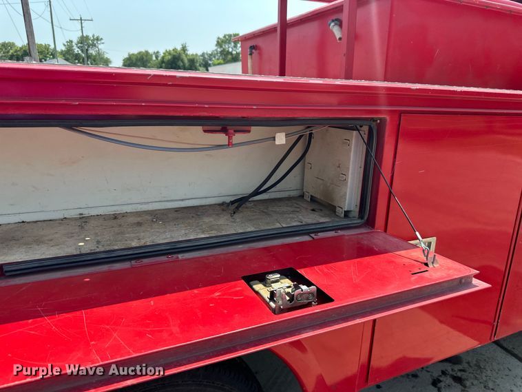 image for item LR9412 1988 Ford  F350 utility bed pickup truck