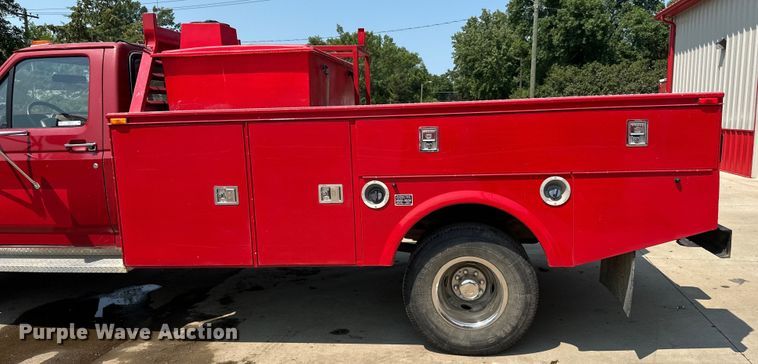 image for item LR9412 1988 Ford  F350 utility bed pickup truck