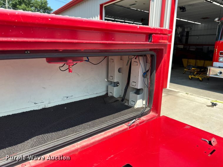 image for item LR9412 1988 Ford  F350 utility bed pickup truck