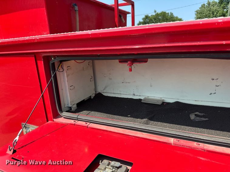 image for item LR9412 1988 Ford  F350 utility bed pickup truck