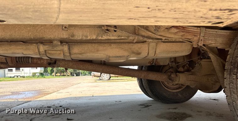 image for item LR9412 1988 Ford  F350 utility bed pickup truck
