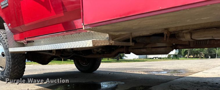 image for item LR9412 1988 Ford  F350 utility bed pickup truck
