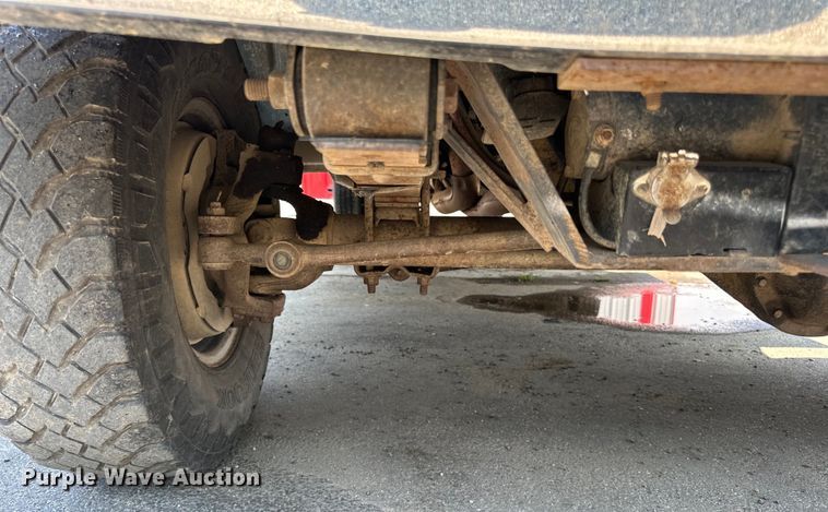 image for item LR9412 1988 Ford  F350 utility bed pickup truck