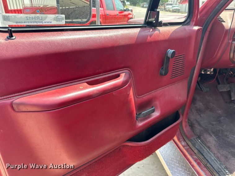 image for item LR9412 1988 Ford  F350 utility bed pickup truck