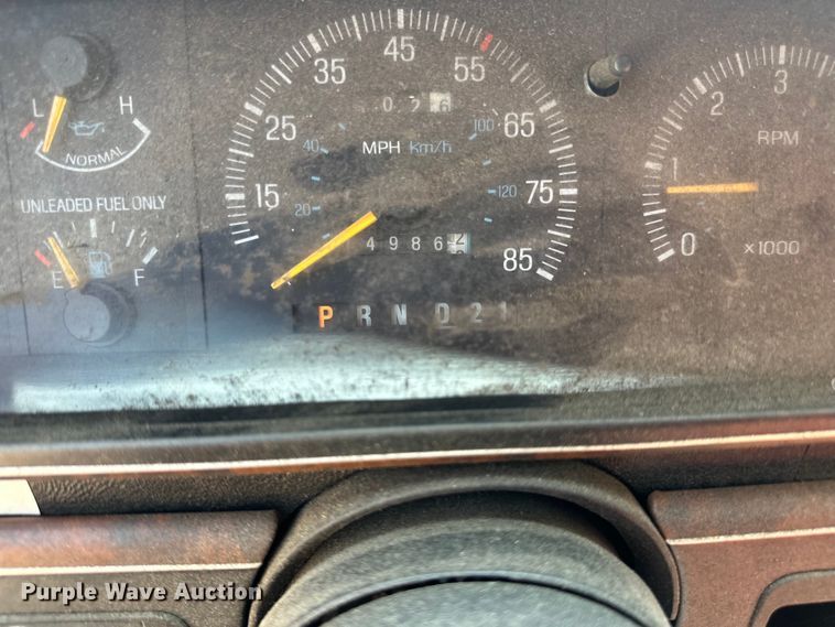 image for item LR9412 1988 Ford  F350 utility bed pickup truck