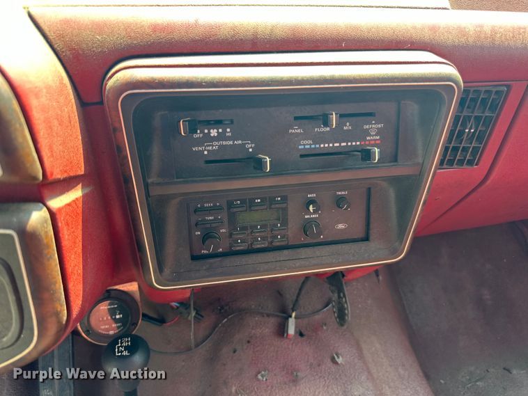 image for item LR9412 1988 Ford  F350 utility bed pickup truck