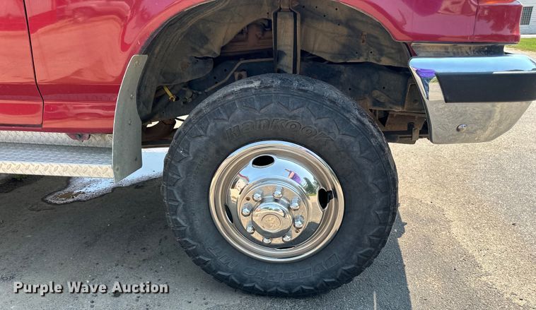 image for item LR9412 1988 Ford  F350 utility bed pickup truck