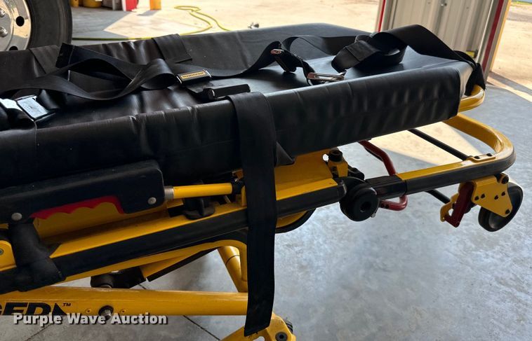 image for item LR9415 Rugged stretcher