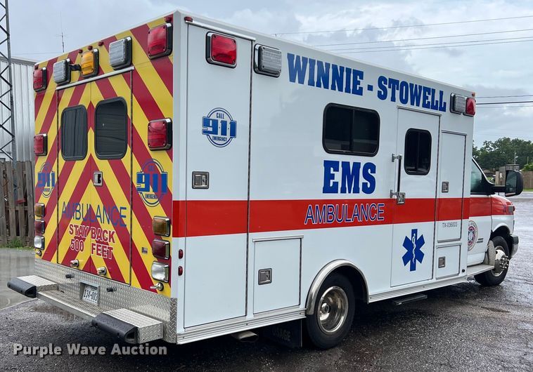image for item LV9027 2015 Chevrolet  4500 ambulance