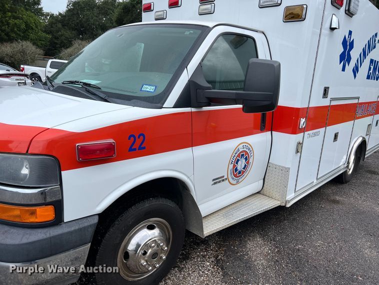 image for item LV9027 2015 Chevrolet  4500 ambulance