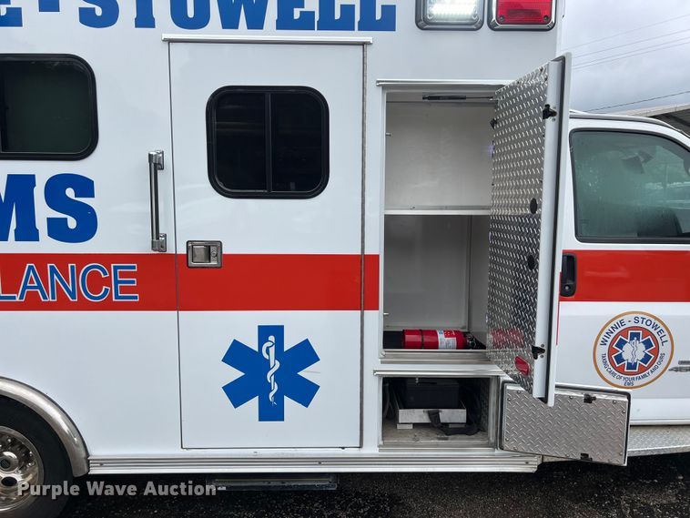 image for item LV9027 2015 Chevrolet  4500 ambulance