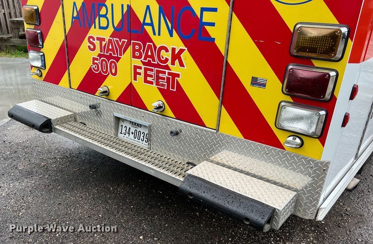 image for item LV9027 2015 Chevrolet  4500 ambulance