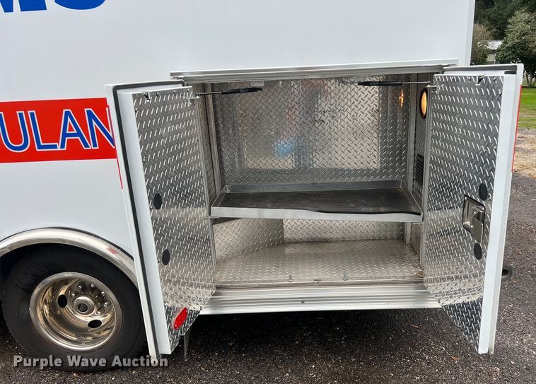 image for item LV9027 2015 Chevrolet  4500 ambulance
