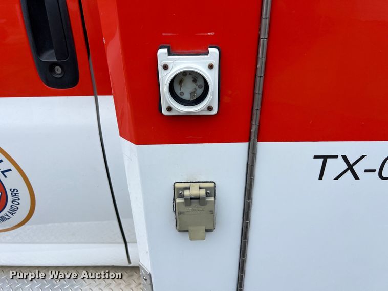 image for item LV9027 2015 Chevrolet  4500 ambulance