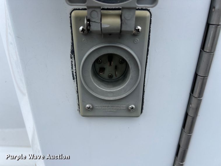 image for item LV9027 2015 Chevrolet  4500 ambulance