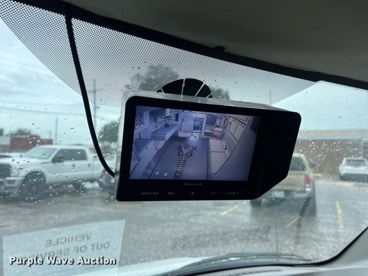 image for item LV9027 2015 Chevrolet  4500 ambulance