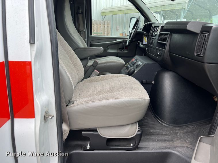 image for item LV9027 2015 Chevrolet  4500 ambulance