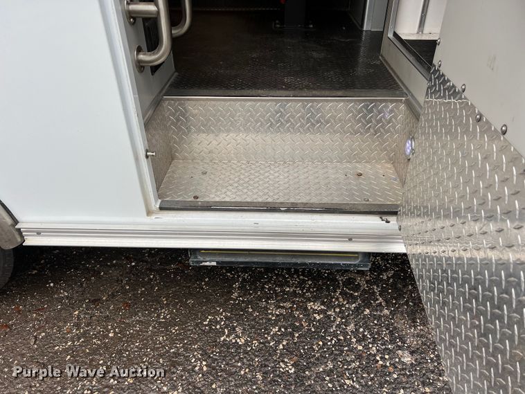 image for item LV9027 2015 Chevrolet  4500 ambulance