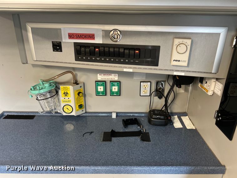 image for item LV9027 2015 Chevrolet  4500 ambulance